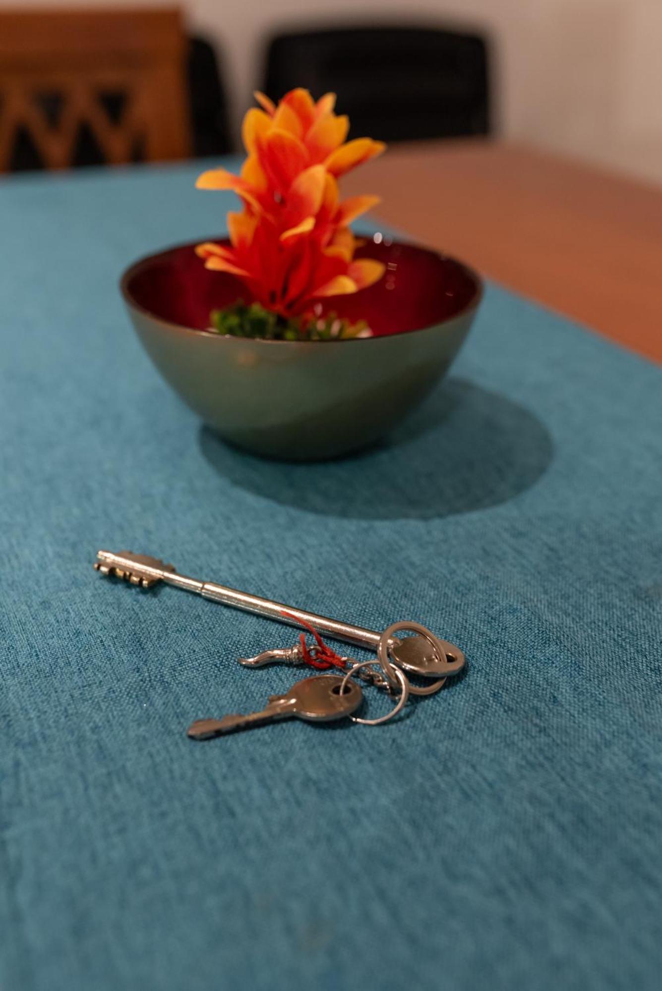Napoli Sottosopra Chiaia Apartment Ngoại thất bức ảnh